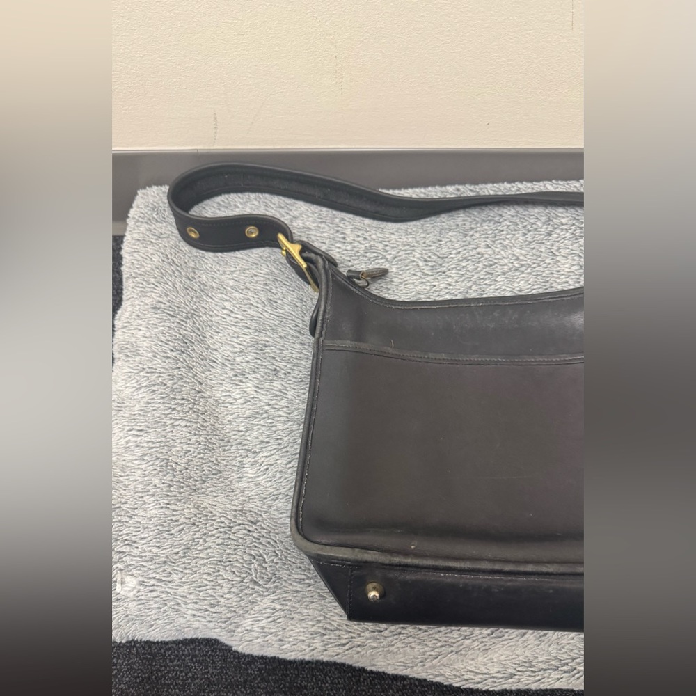 Coach Black Leather Crossbody Bag vintage - Picture 2 of 10